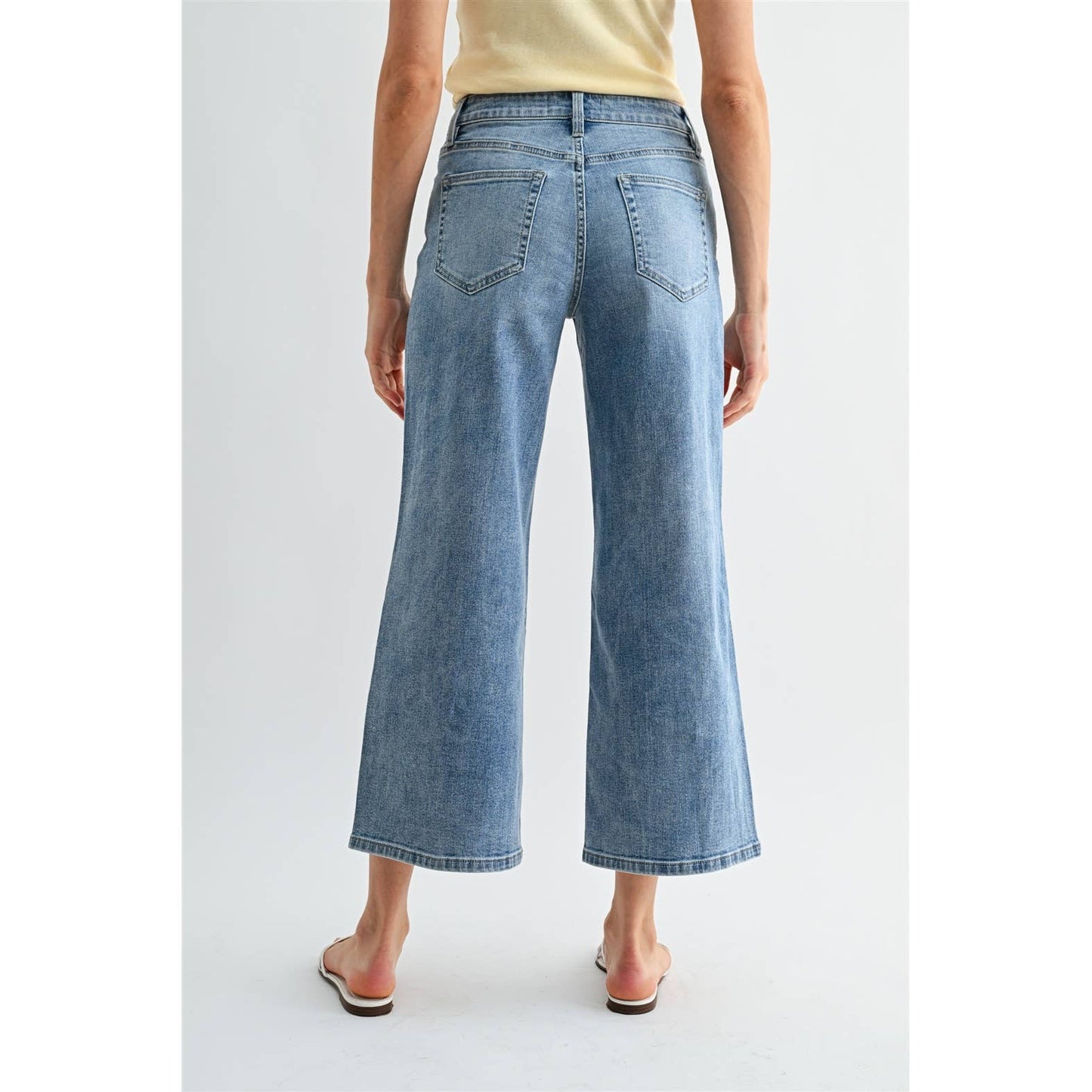 MID RISE WIDE LEG CROP: BOTTICELLI