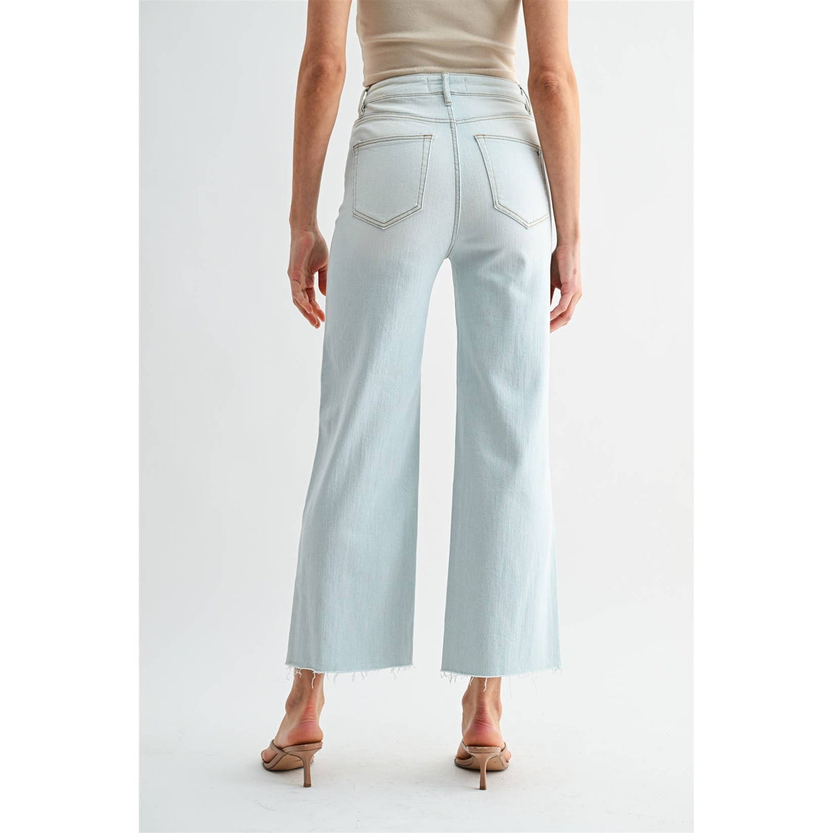 HIGH-RISE WIDE LEG CROP RAW HEM: BLIZZARD BLUE