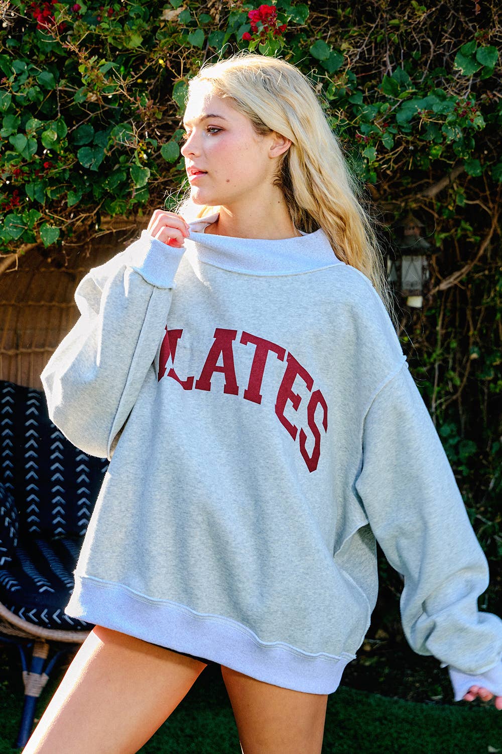 IT2594 'PILATES & YOGA' Print Reversible Mockneck Sweatshirt