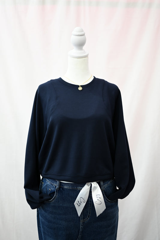 Round Neck Raglan Sleeve Sweatshirt